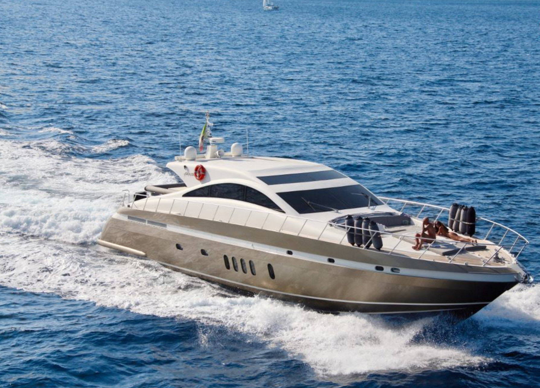 Boat hire in Porto Cervo